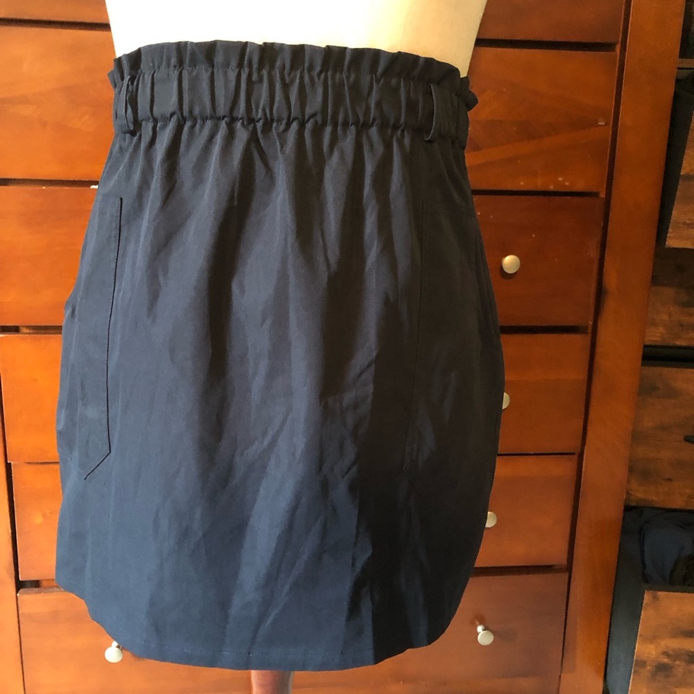 Women's Elastic-Waist Mini Skirt in Navy
